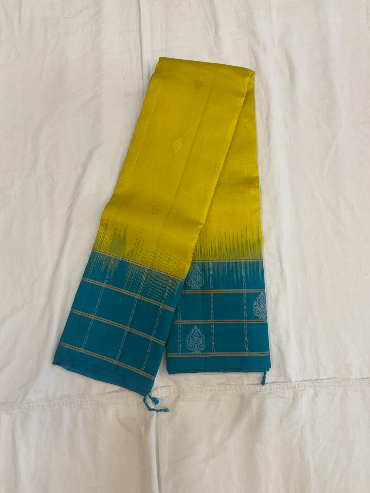 Mahati handloom softsilk saree - Pure silk saree