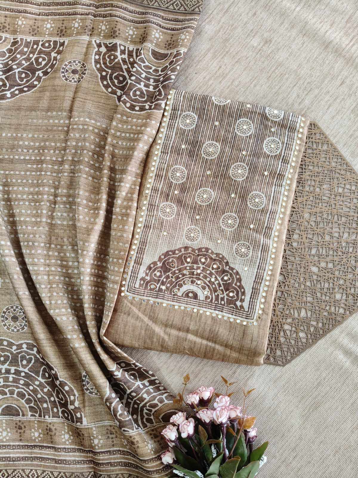 Semi Tussar with circle print - 2 colors