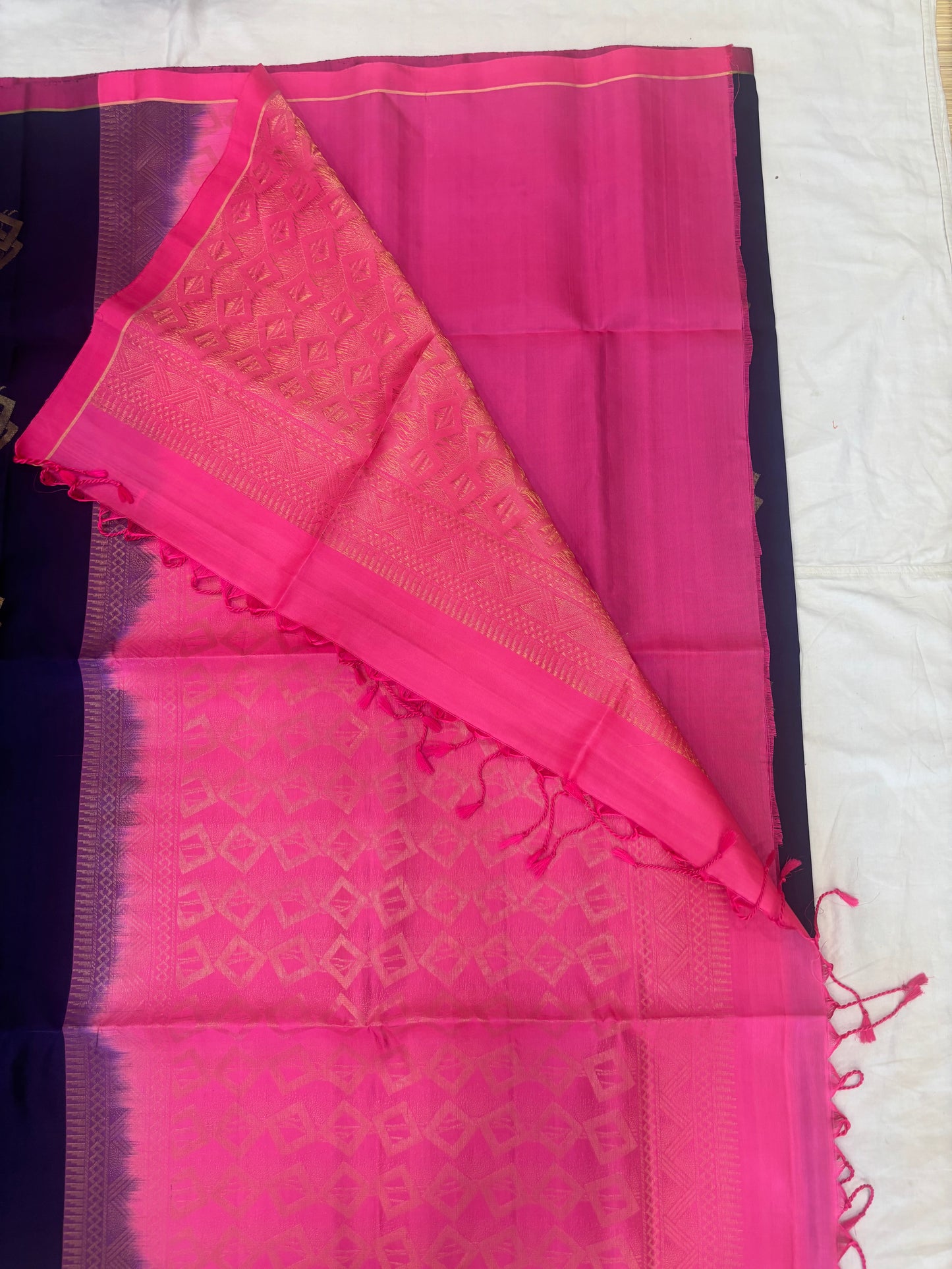 Niral handloom softsilk saree - Pure silk saree