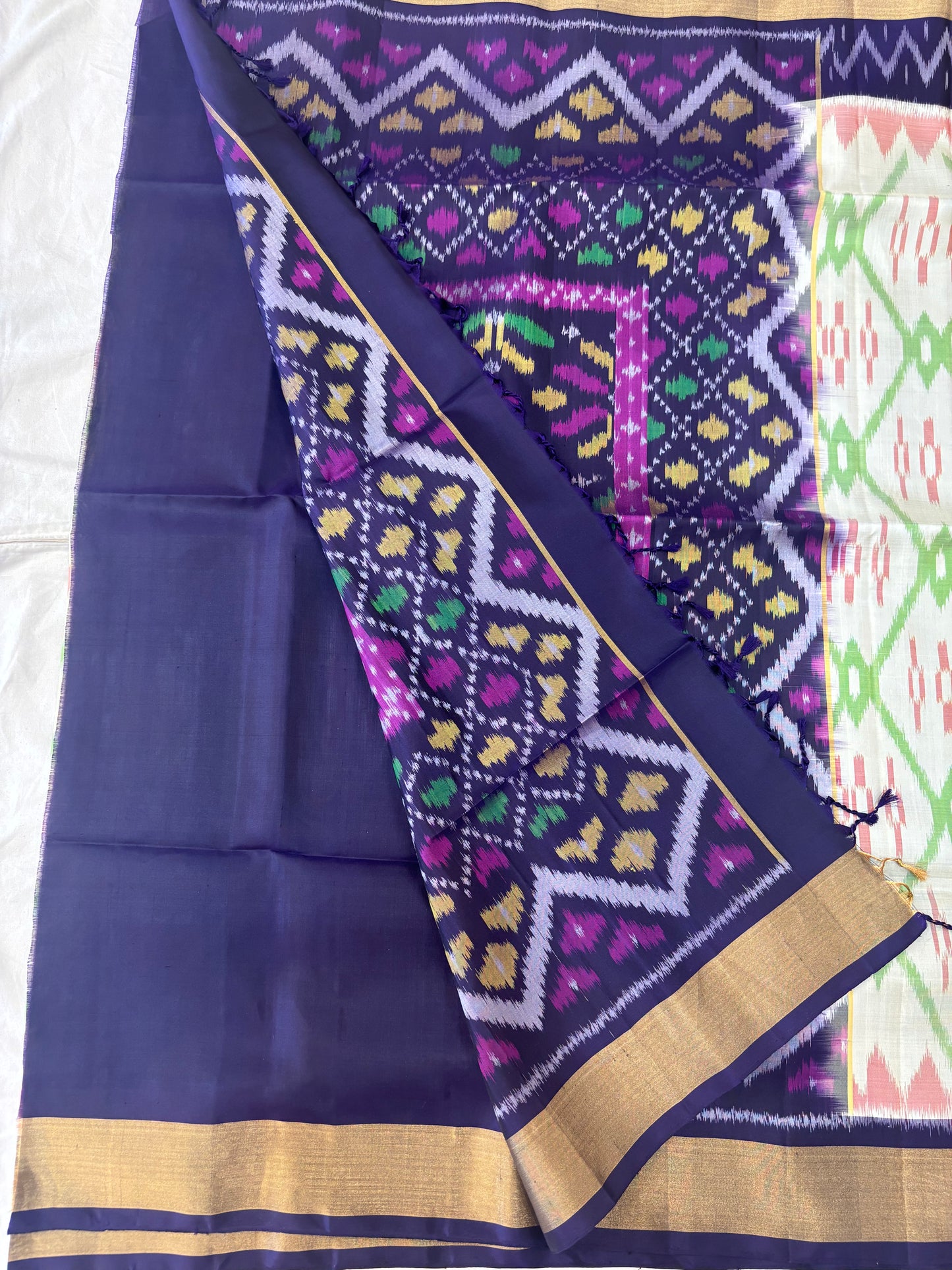 Sowdhanya Pochampally softsilk saree - Pure silk saree