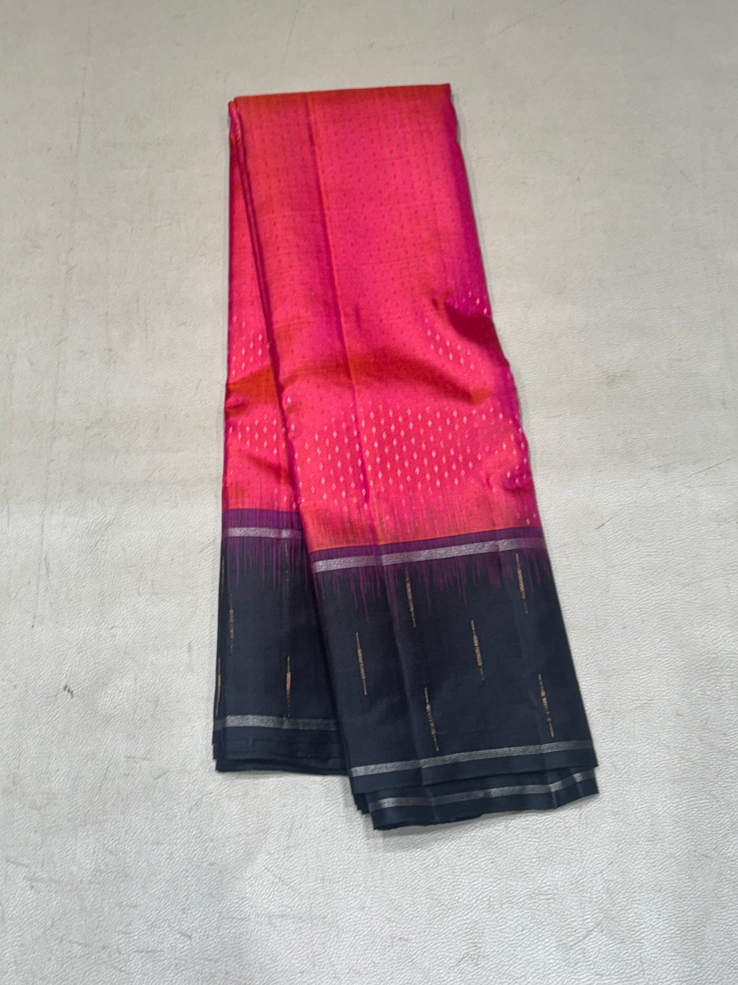 Melinam pink & black handloom softsilk saree - Pure silk saree