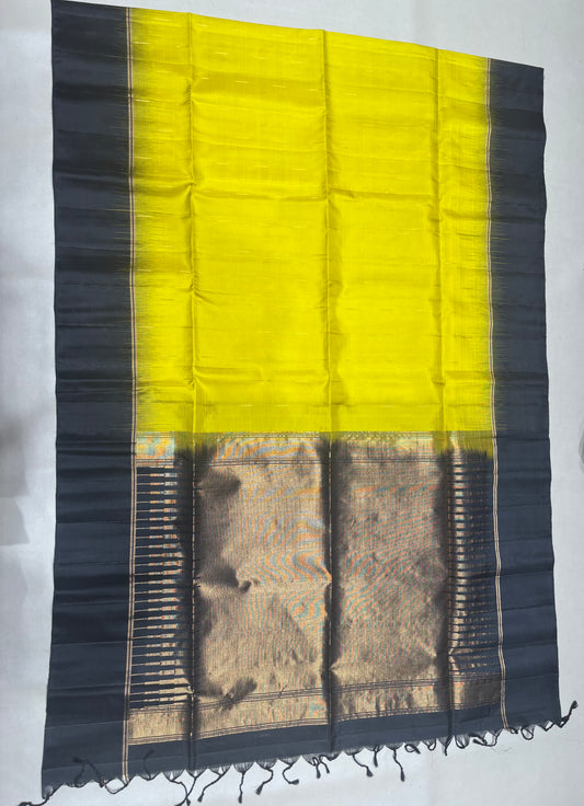 Vamika radium green & black handloom softsilk saree - Pure silk saree- contrast color