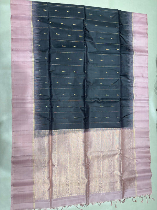 Leelavathi black handloom softsilk saree - Pure silk saree- contrast color