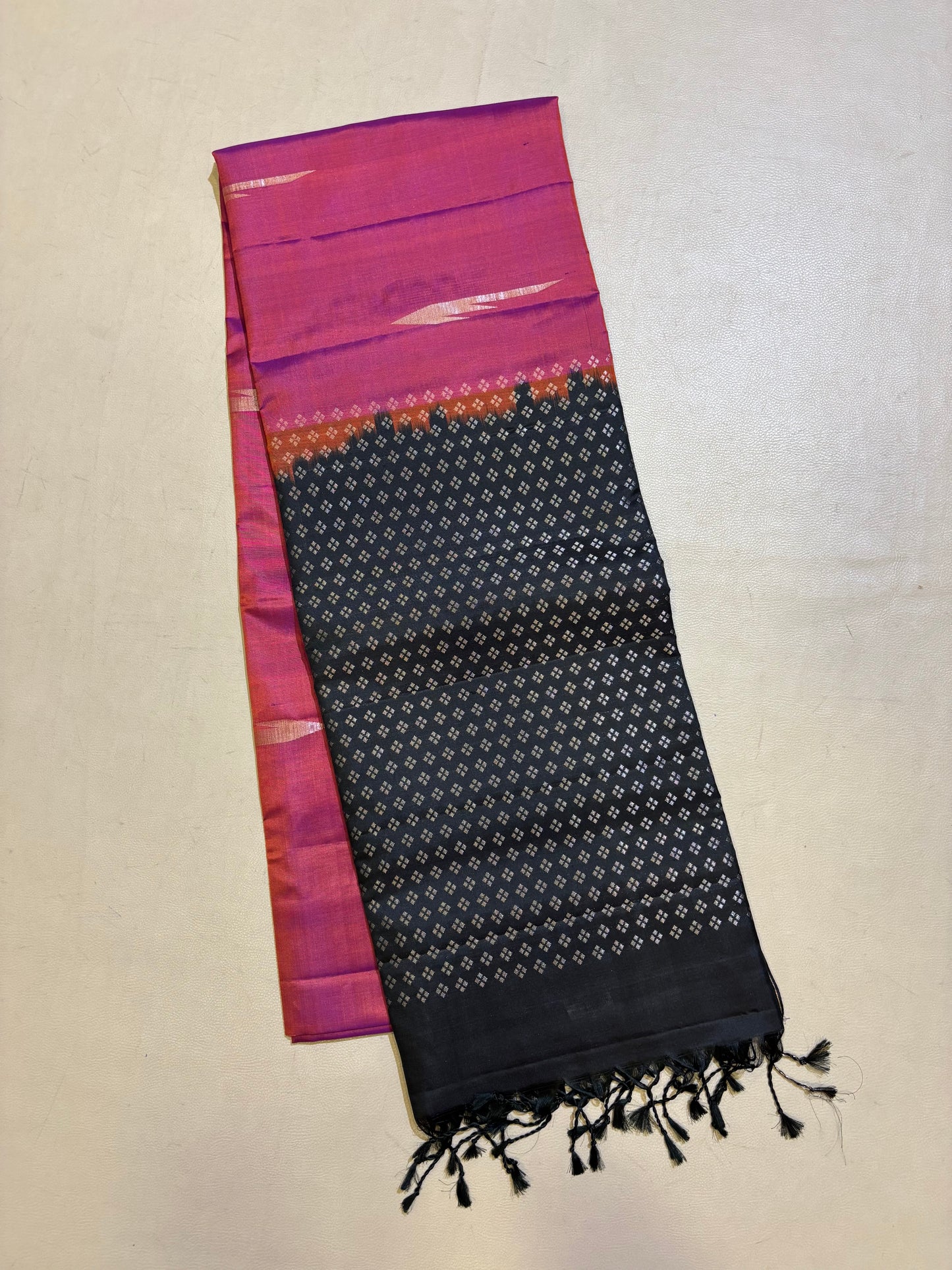 Dhivya handloom softsilk saree - Pure silk saree