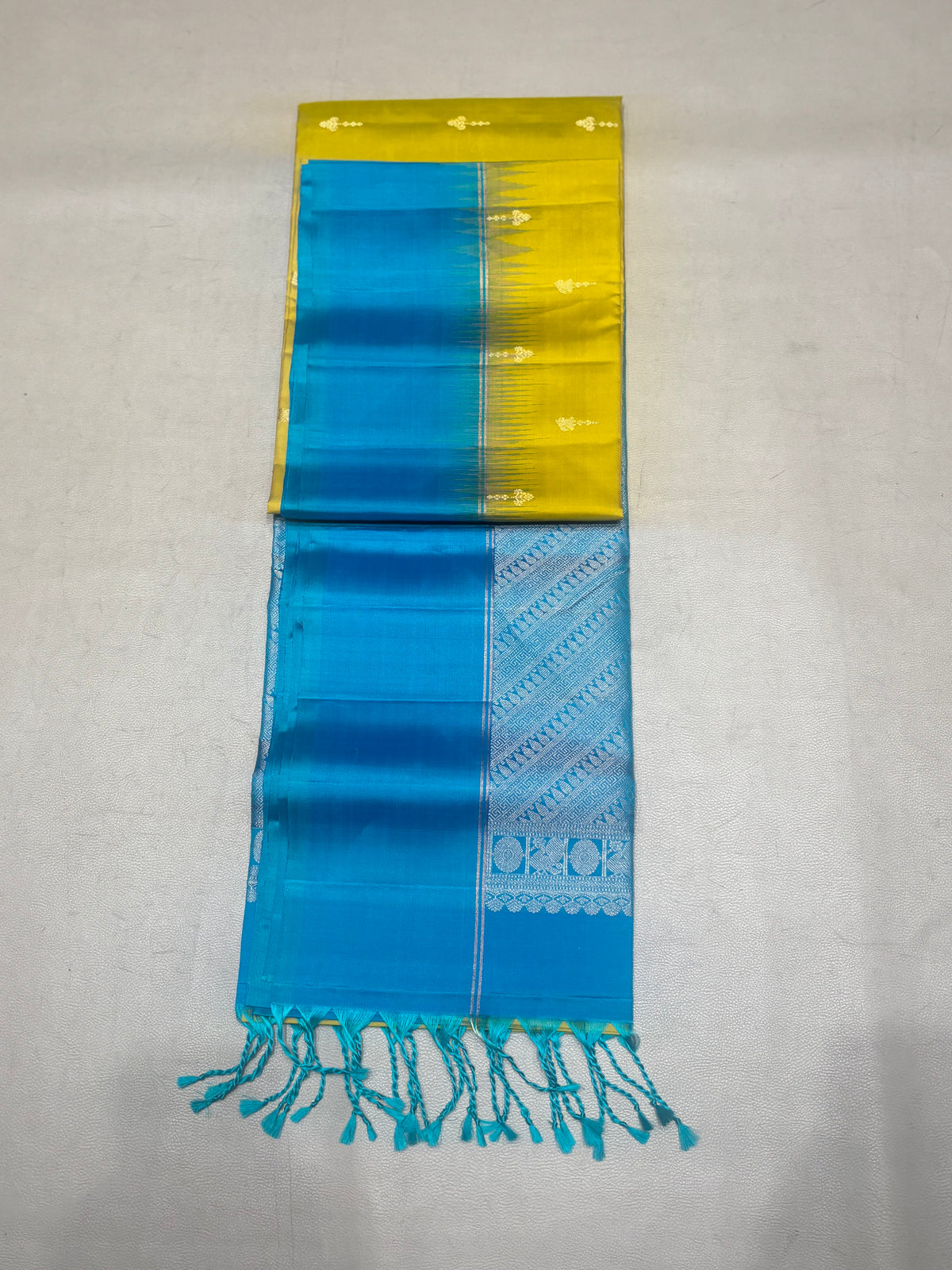 Avenika fancy design handloom softsilk saree - Pure silk saree