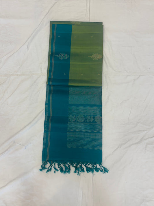 Airaa handloom softsilk saree - Pure silk saree