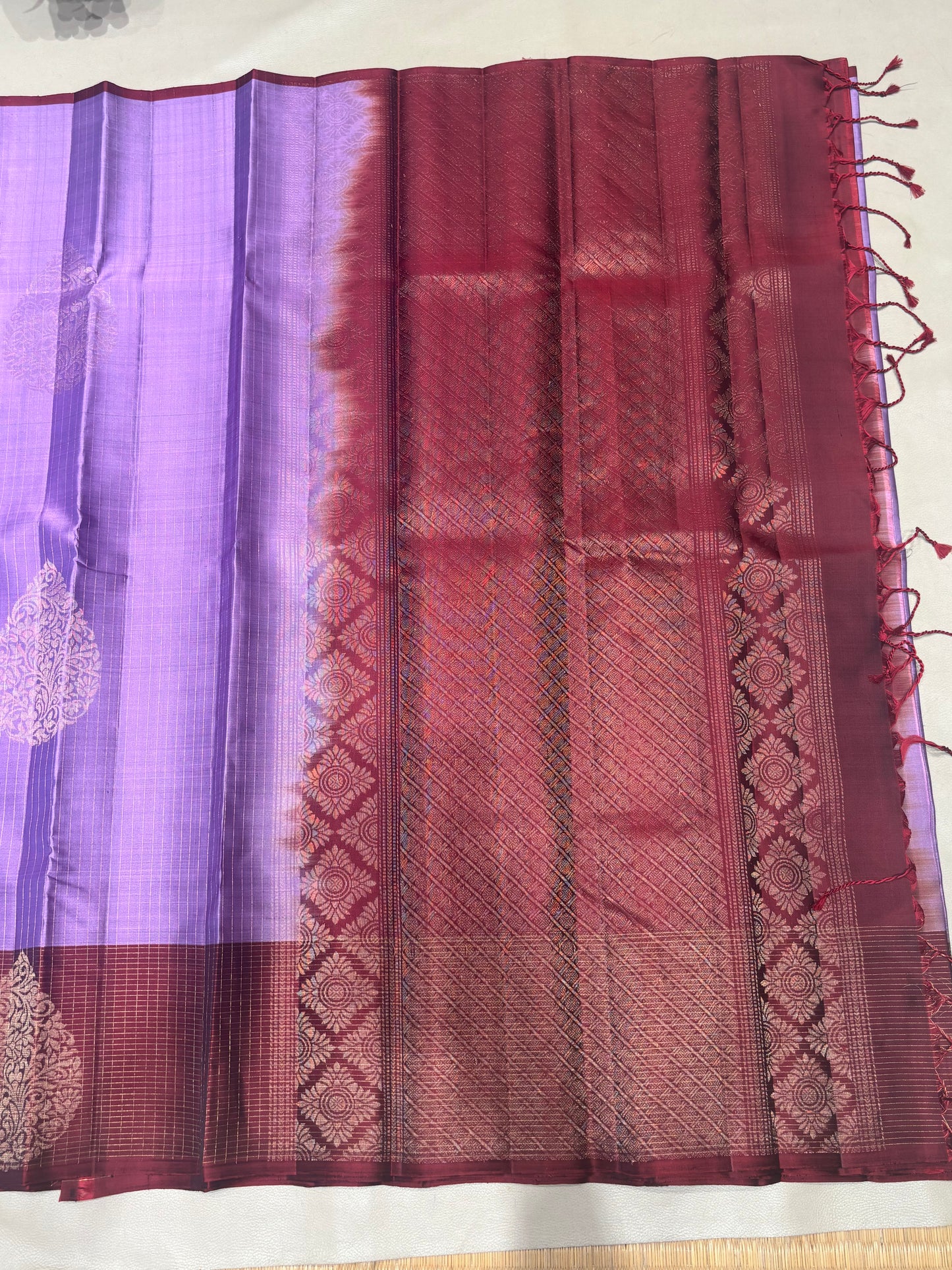 Vaidoori lavender vaira oosi handloom softsilk saree - Pure silk saree