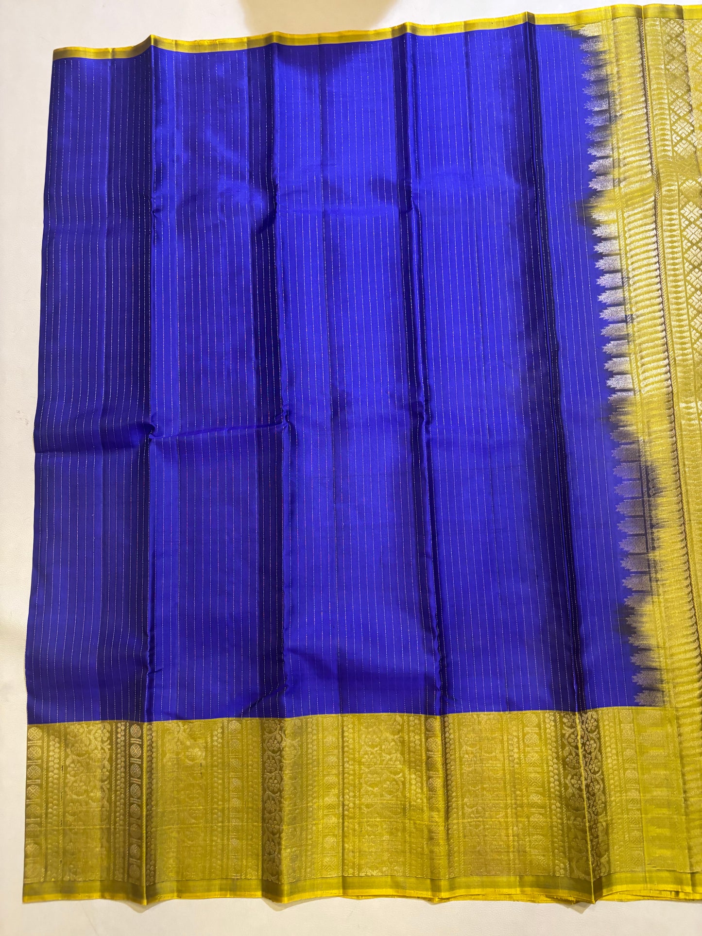 Tanvi navy blue handloom softsilk saree - Vaira oosi design -Pure silk saree