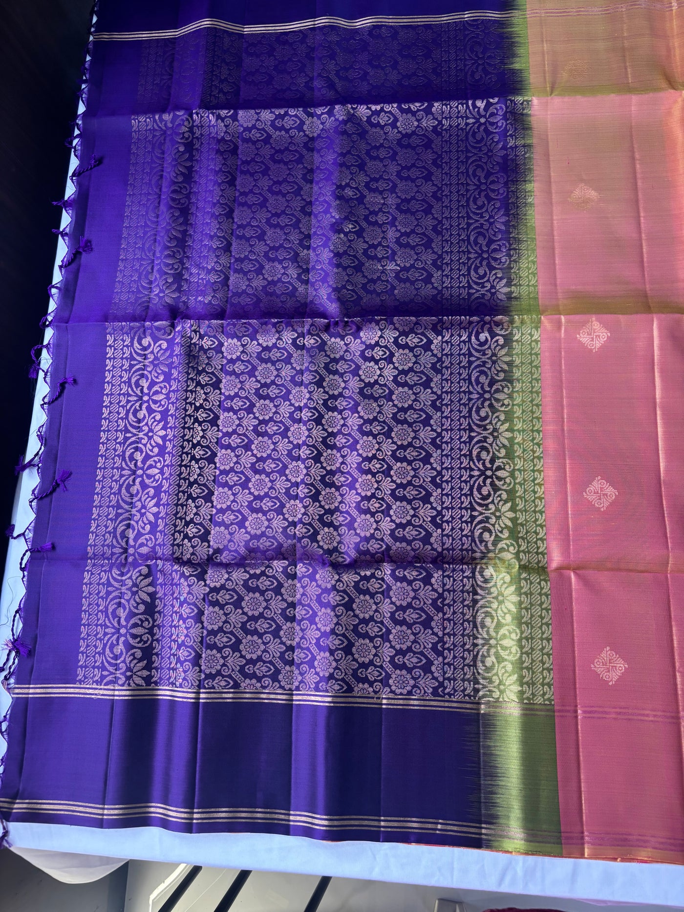 Kiyara handloom softsilk saree - Pure silk saree
