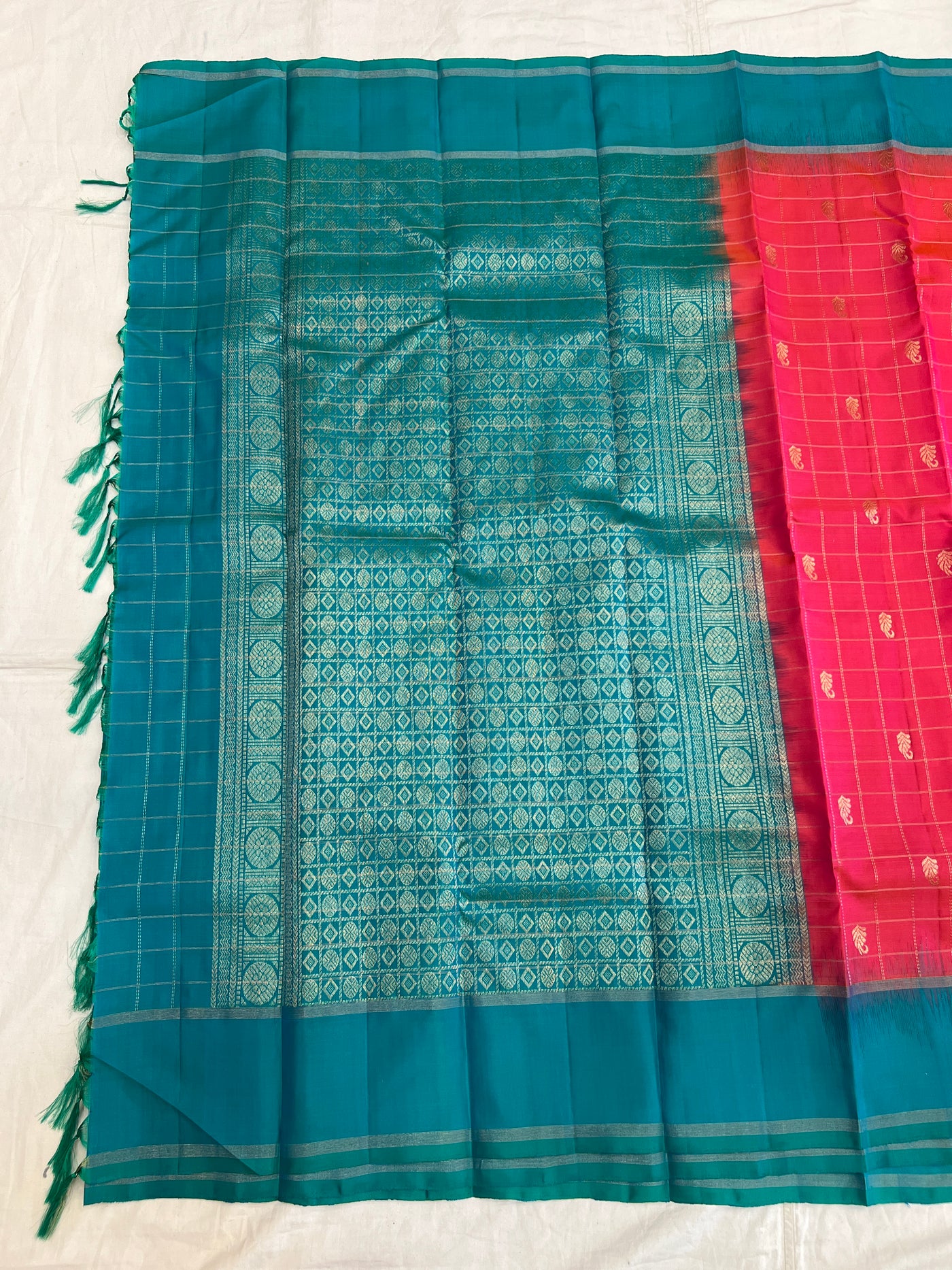 Devyani handloom softsilk saree - Pure silk saree