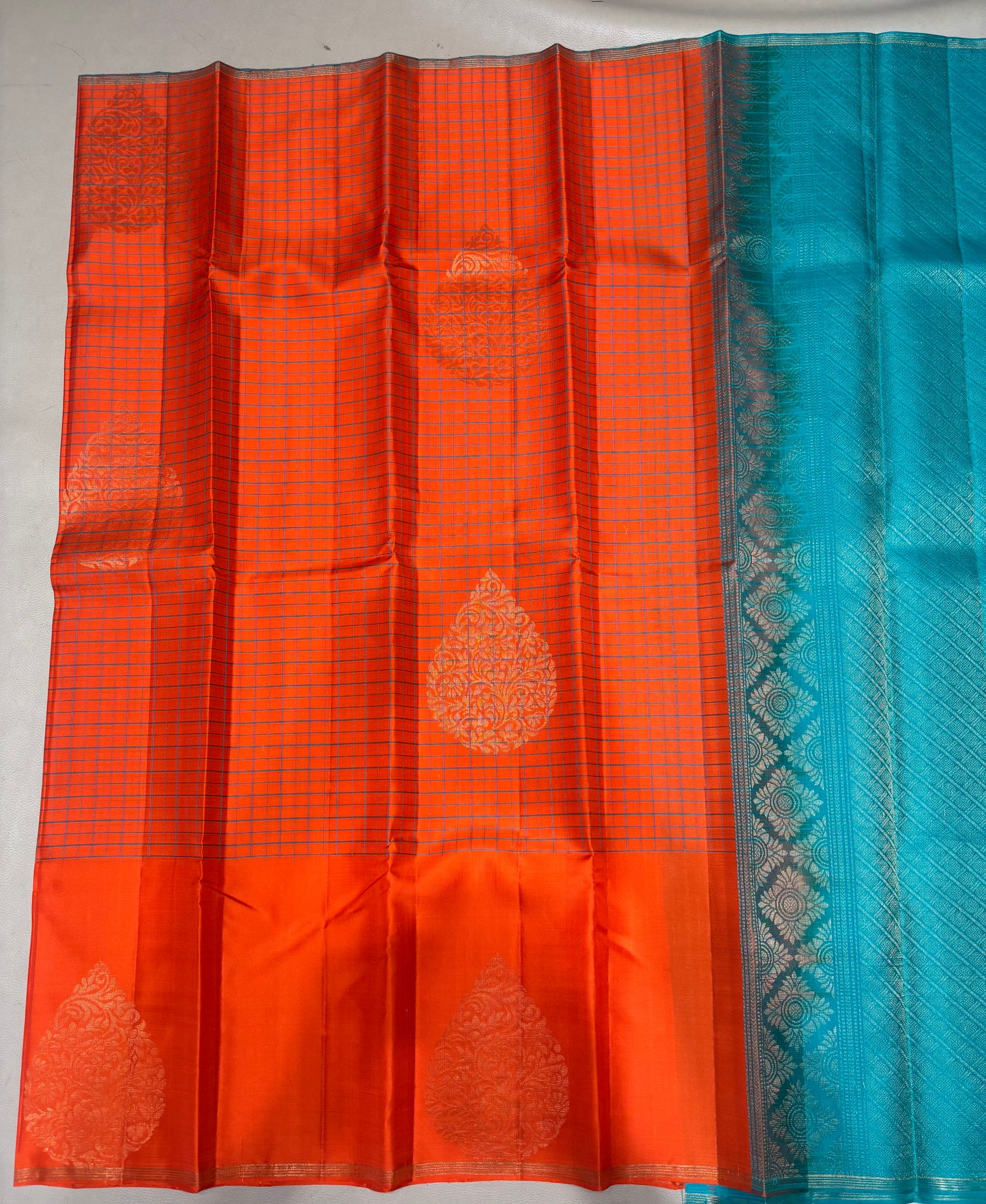 Vanveli handloom softsilk saree - Pure silk saree - thread-checks saree-AK1116