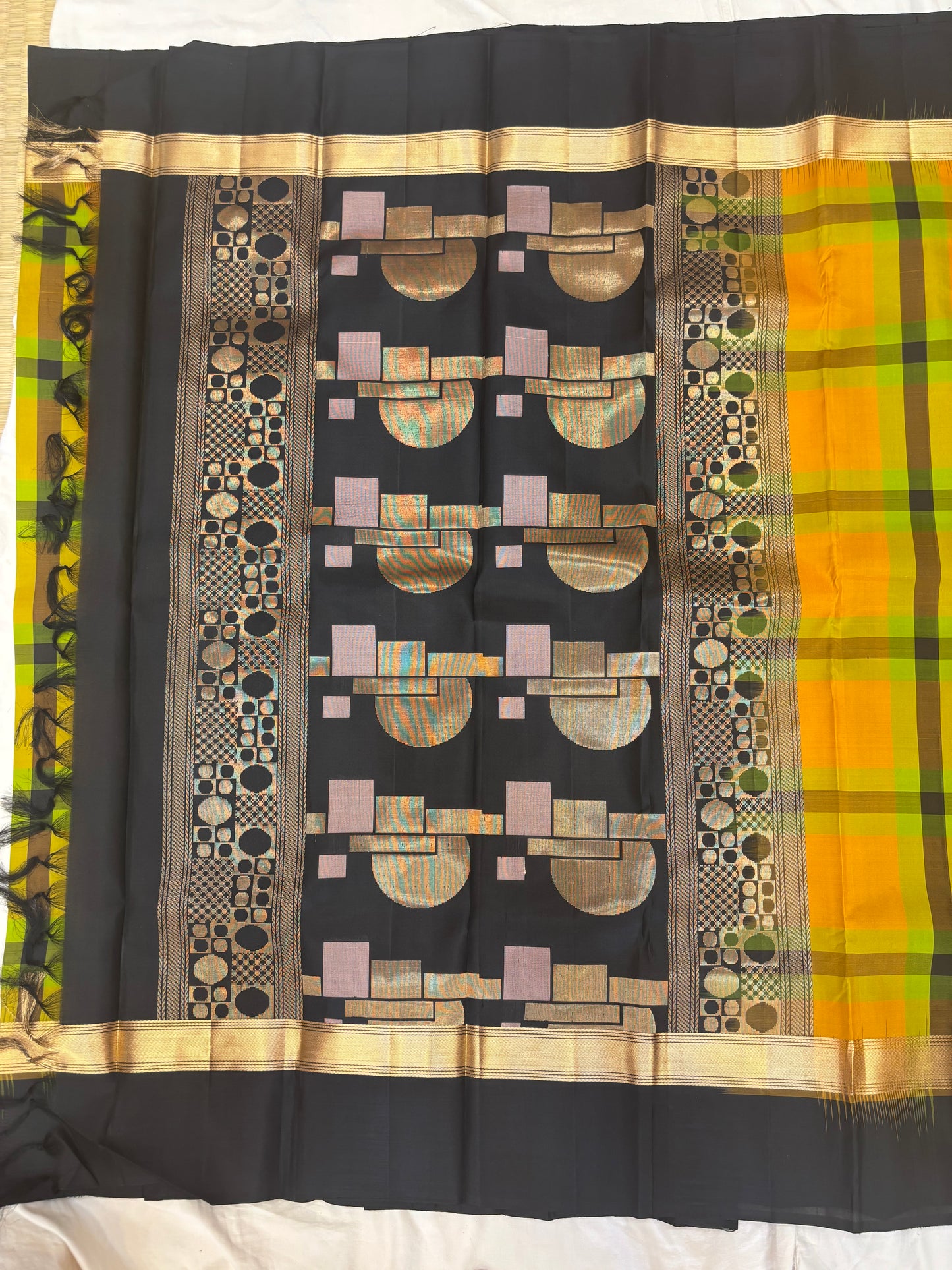 Anbika handloom softsilk saree - Pure silk saree-AK1114