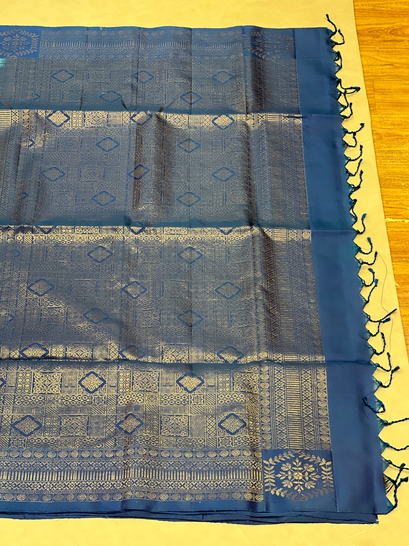Aparjita all self handloom softsilk saree - Pure silk saree