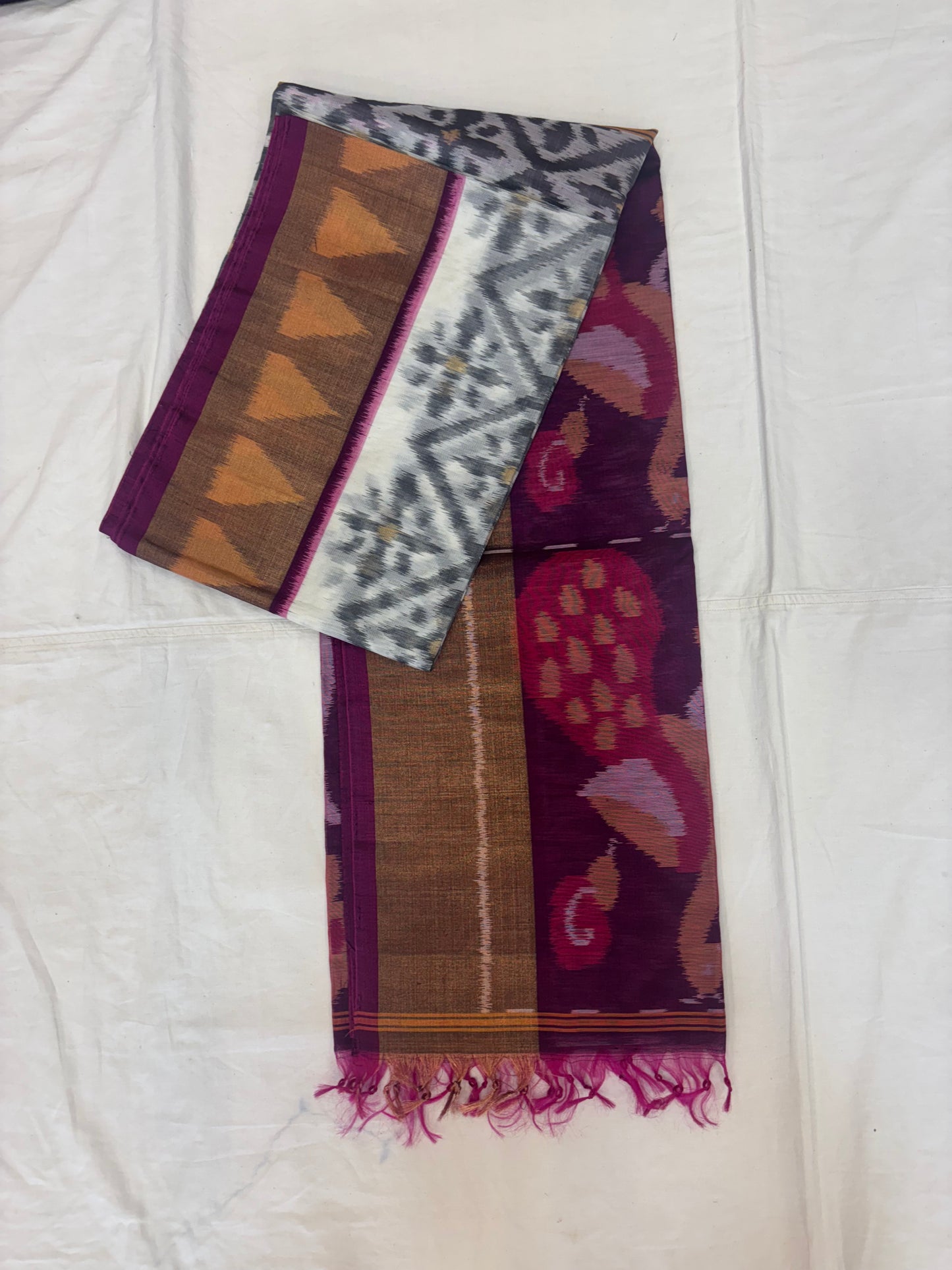 Swathika handloom Pochampally silk cotton saree