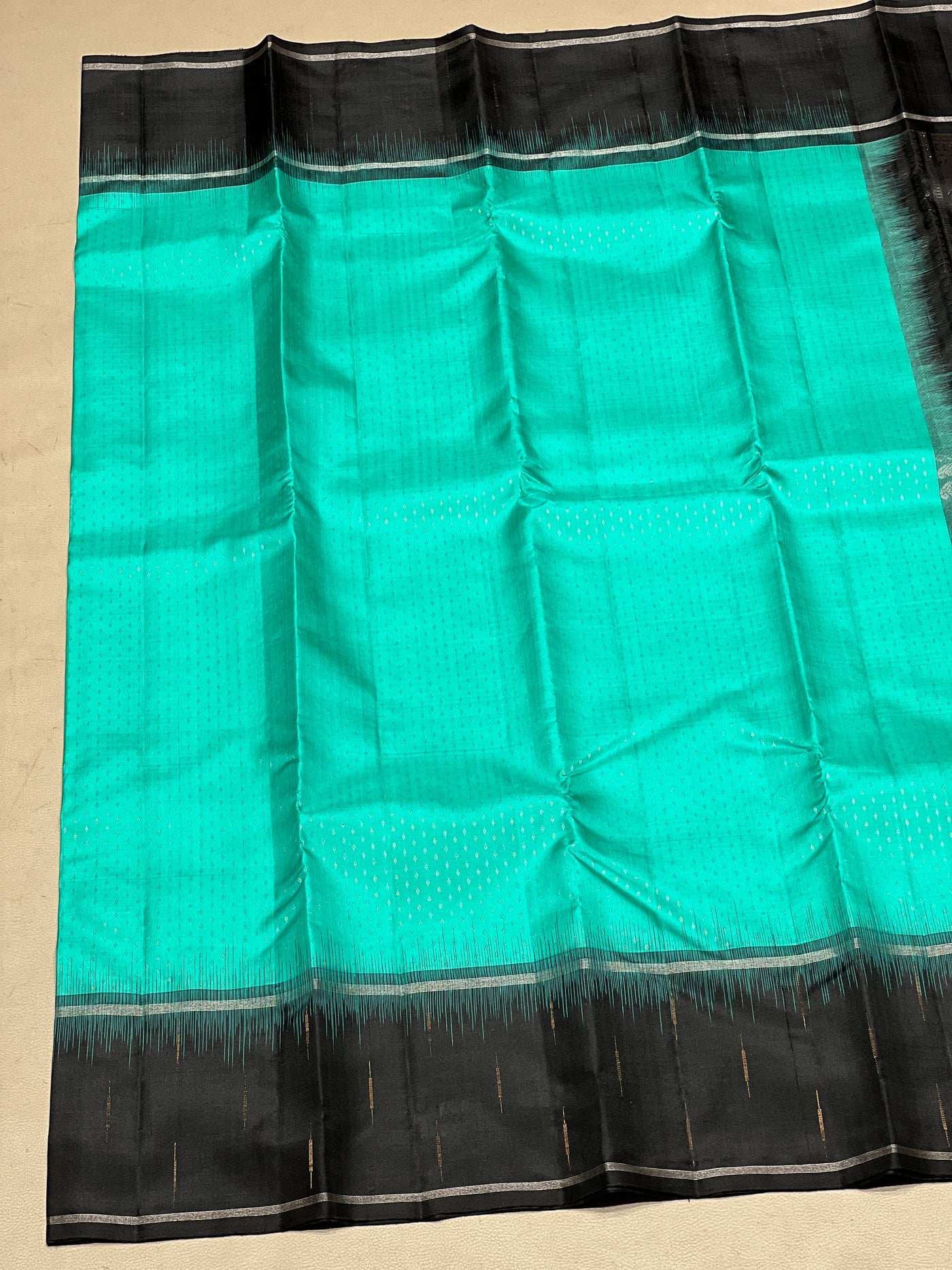 Thanimayil handloom softsilk saree - Pure silk saree-AV103
