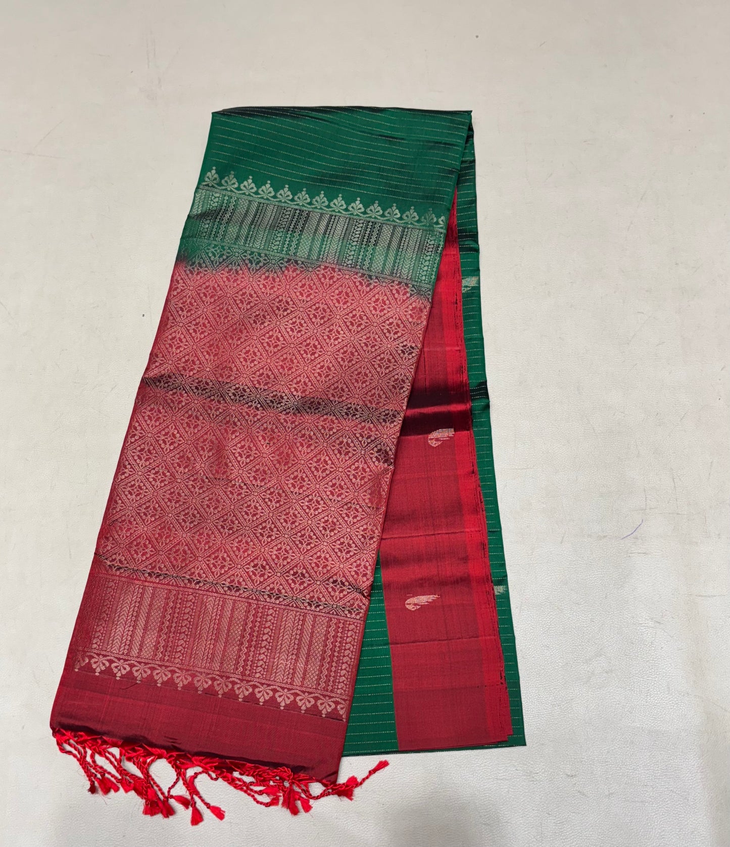 Paari green & red handloom softsilk saree - Pure silk saree