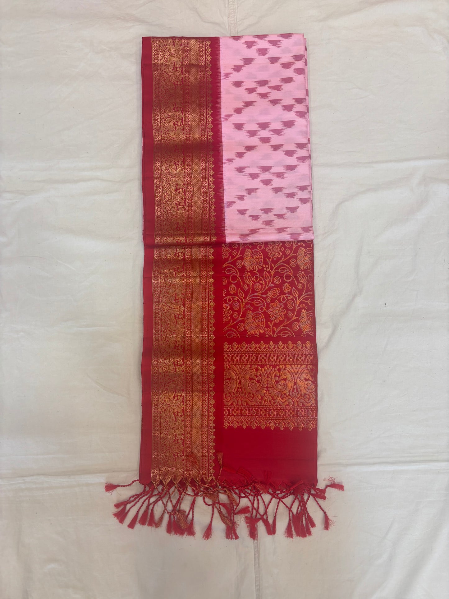 Ilarani handloom Pochampally softsilk saree - Pure silk saree
