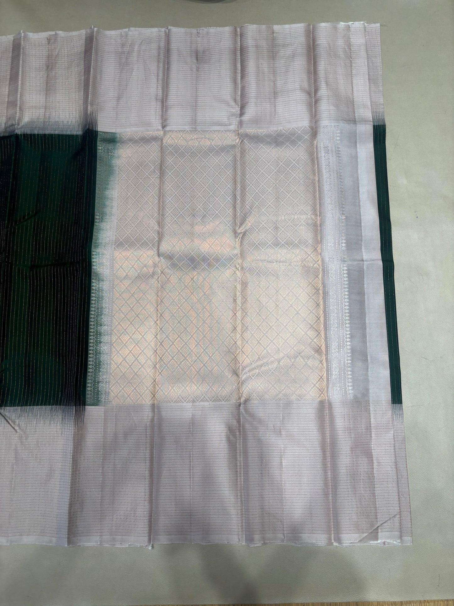 Yeshoda vaira oosi design handloom softsilk saree - Pure silk saree-AK1112