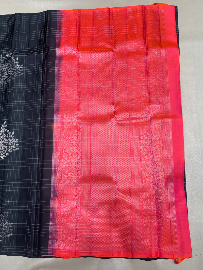 Mishti black handloom softsilk saree - Pure silk saree