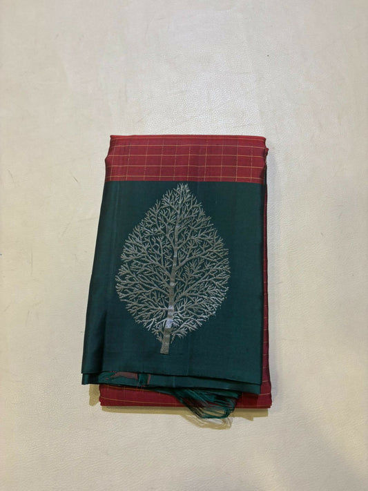 Amirtha handloom checked softsilk saree - Pure silk saree