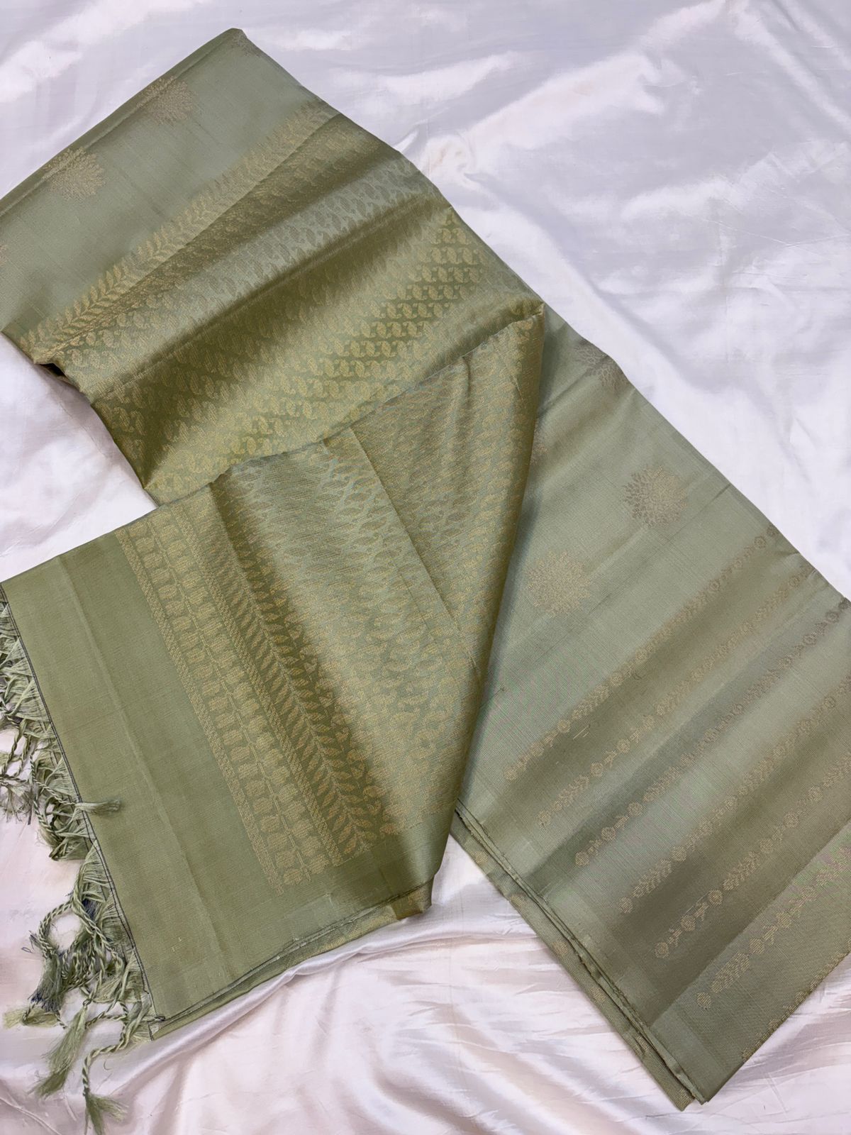 Manjari Soft Silk saree - Pure silk saree