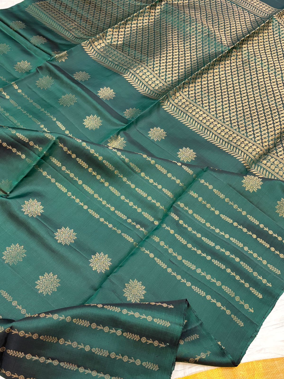Manjari Soft Silk saree - Pure silk saree