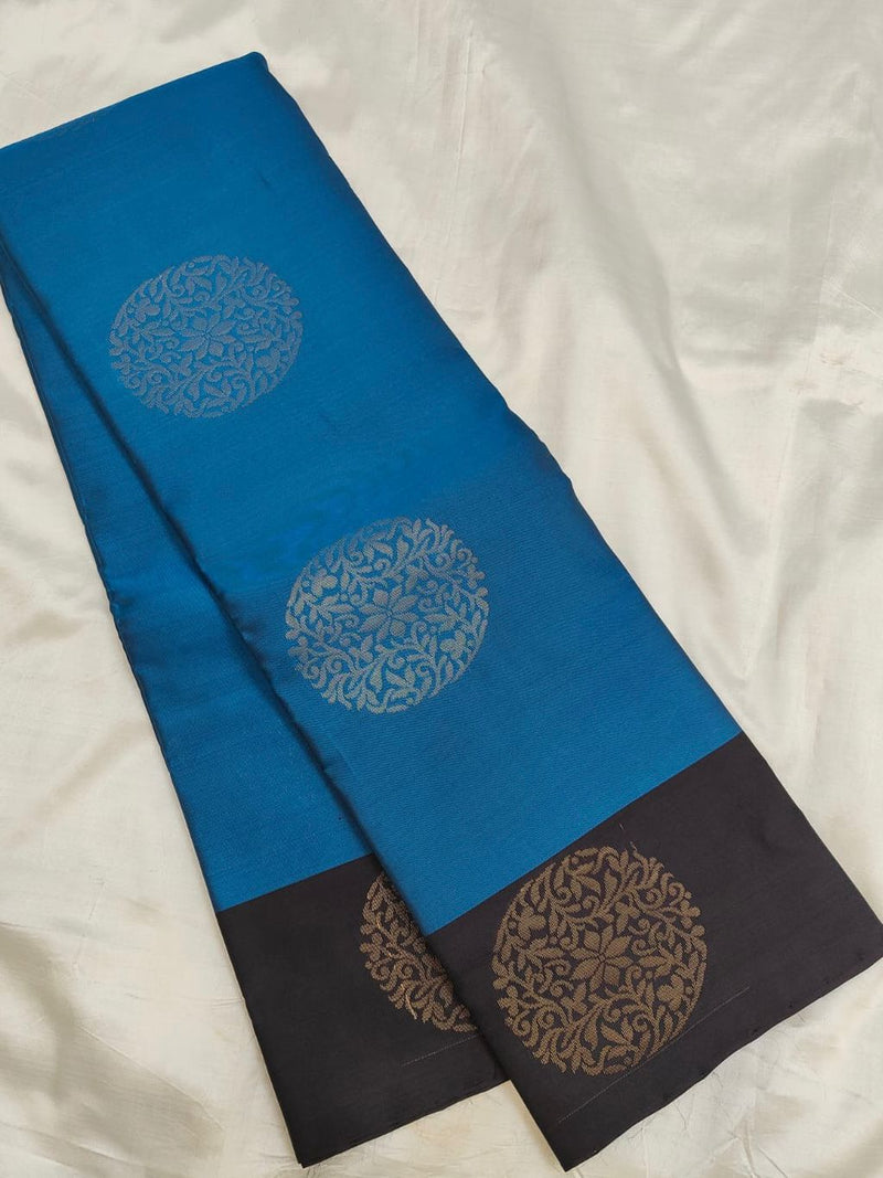 Soft Silk - Contrast borders