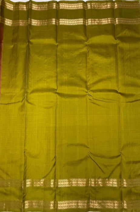 Ishavi pink color body & mehandi green color pallu,blouse - Pure silk saree