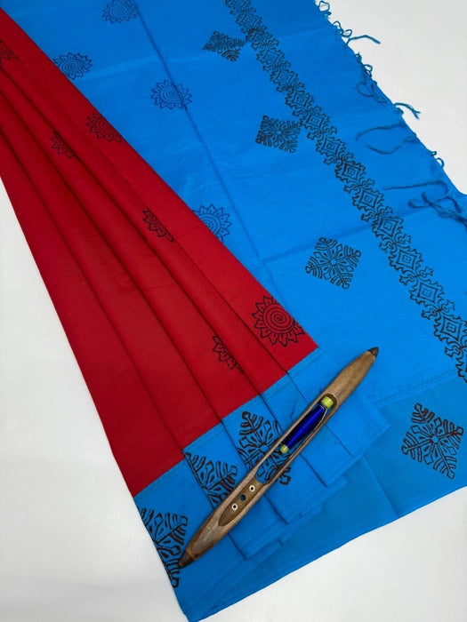 Thanvila cotton saree - red color body & blue color pallu,blouse.