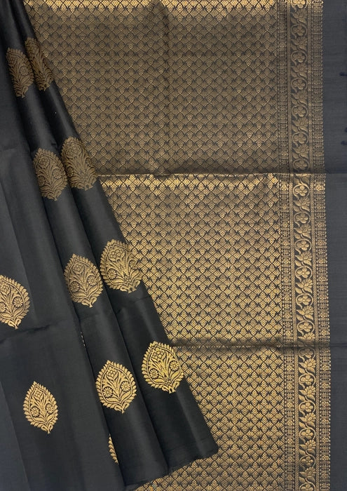 Mynah black color body, pallu , blouse pure silk saree