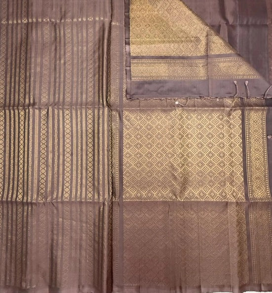 Sindhuma chocolate brown color body, pallu , blouse pure silk saree
