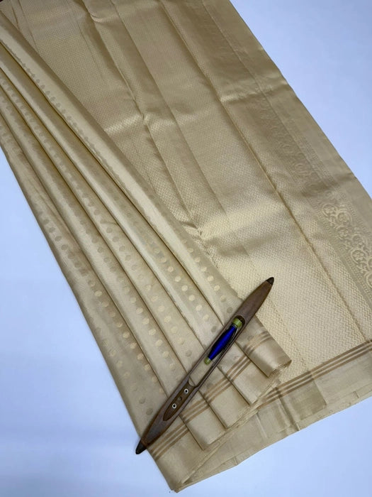 1000 buttah saree handloom softislk - pure silk saree